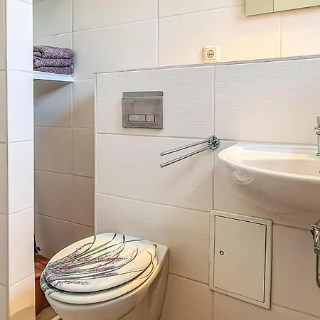 아파트 In With Wifi And 1 Bedrooms 리브니츠 담가르텐